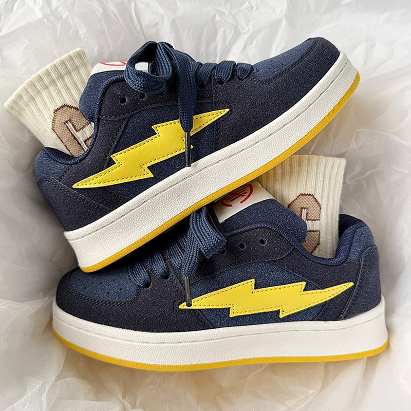 小众复古闪电板鞋男款2025新款冬季百搭ins潮流加厚鞋子德训男鞋主图