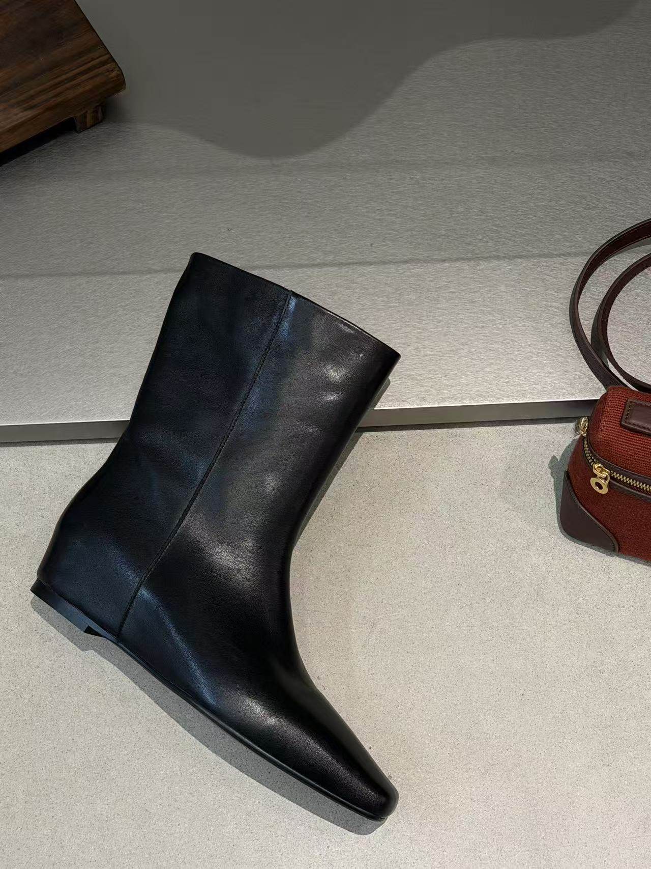 MFX 胎牛皮显瘦短筒骑士靴百搭圆头烟筒短靴 11189主图