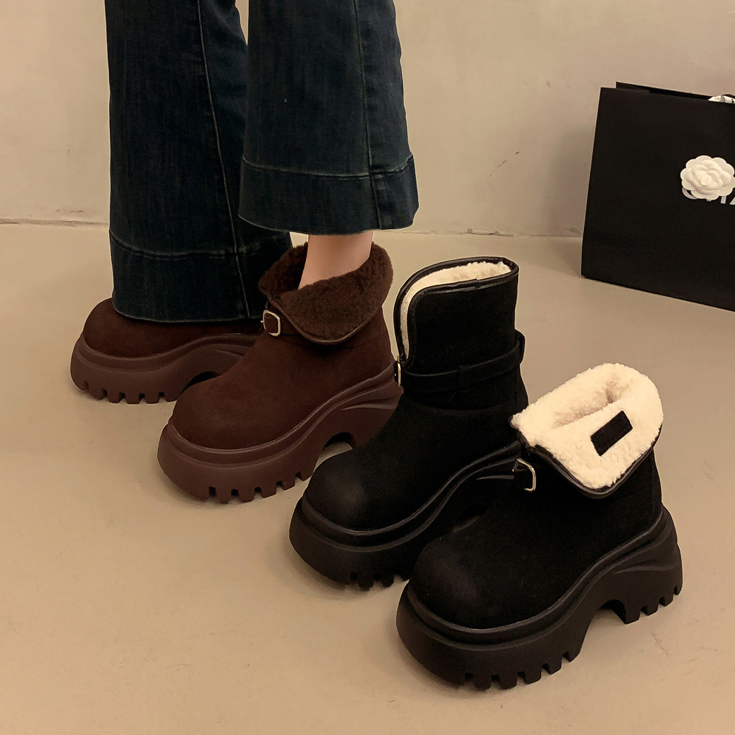 8CM厚底两穿雪地短靴女2025新款冬季加厚绒翻领短筒毛毛大棉鞋子主图