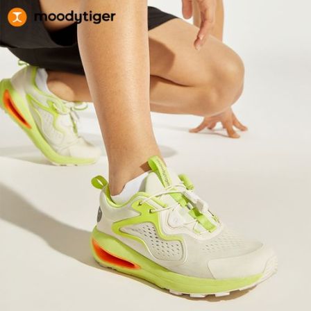 moodytiger【活动】SWINGY Q 3.0 儿童运动鞋舒适减震47543301 