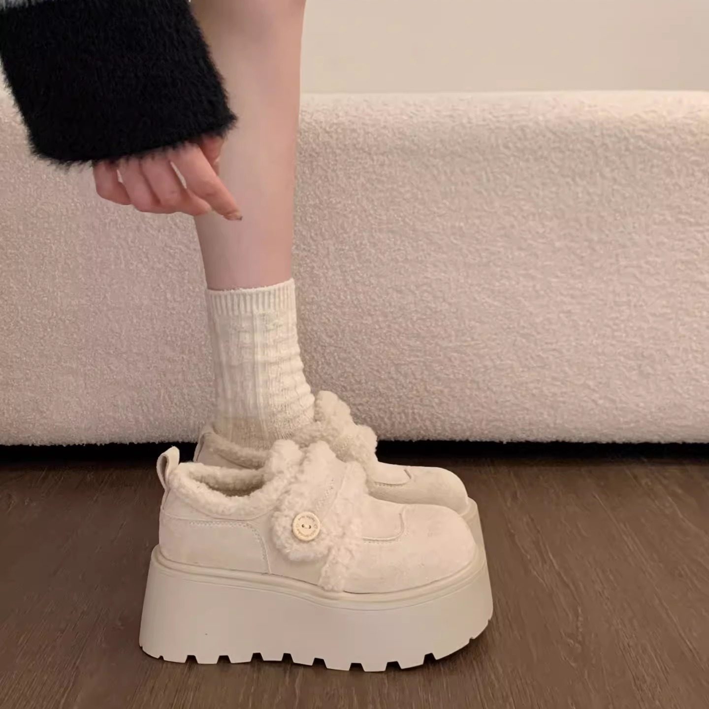 加绒保暖勃肯鞋女2025冬季新款爆款松糕厚底增高雪地靴乐福鞋棉鞋主图