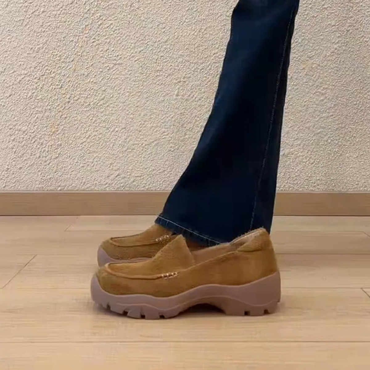 羊皮版~厚底运动简约乐福鞋女麂皮圆头百搭舒适休闲一脚蹬小皮鞋主图