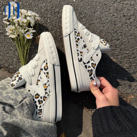 顽刻ollieskate贝果豹纹秋冬BAKE低帮W软底男女新年面包跨年板鞋