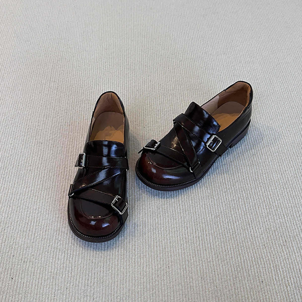 羊皮版~圆头皮带扣粗跟一脚蹬乐福鞋女英伦风漆皮粗跟设计小皮鞋主图