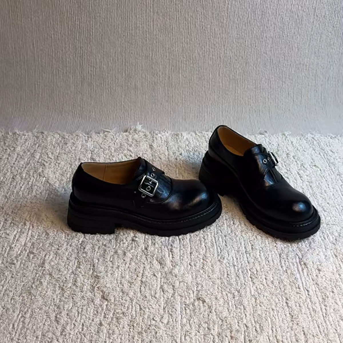 羊皮版~厚底增高圆头粗跟小皮鞋女英伦风皮带扣一脚蹬粗跟乐福鞋主图