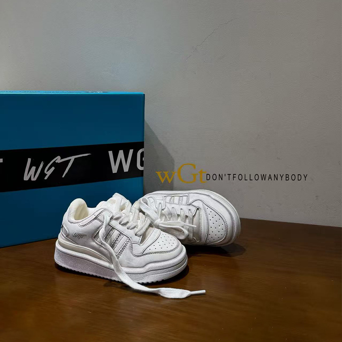 2025秋冬童鞋潮牌WGT女童运动鞋做旧小白鞋儿童低帮滑板鞋百搭鞋子主图