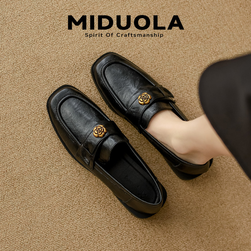 山茶花真皮乐福鞋女平底2025新款英伦黑色小皮鞋粗跟单鞋大码女鞋主图