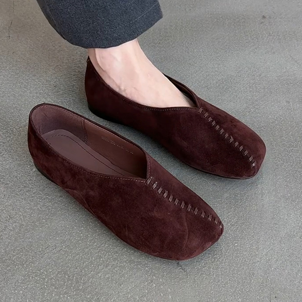 羊皮版~休闲简约轻便舒适浅口单鞋女一脚蹬方头设计感平底乐福鞋主图