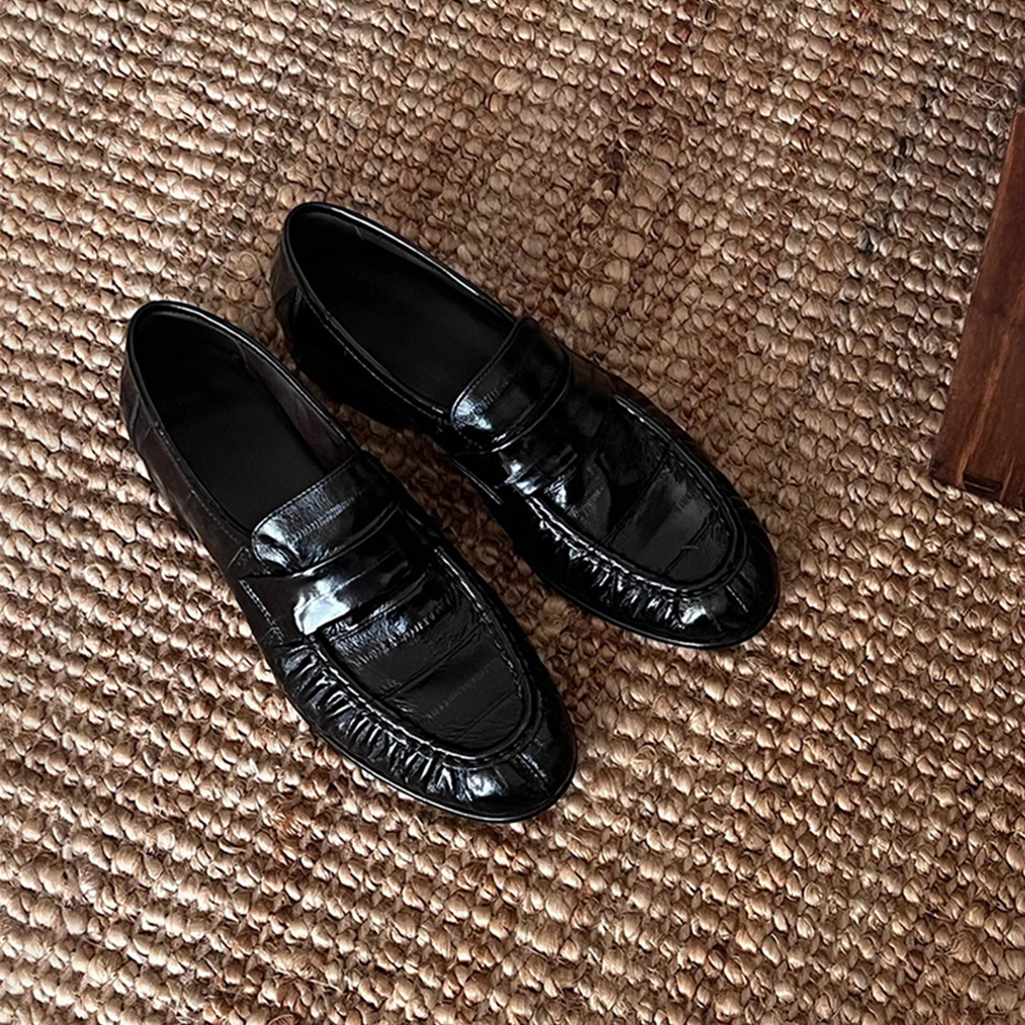 牛皮版~复古英伦风褶皱乐福鞋通勤圆头一脚蹬单鞋粗跟黑色小皮鞋主图