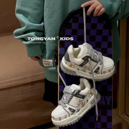 爆款男童运动鞋2026年新款中大童白色板鞋儿童洋气童鞋WJC8Z2792