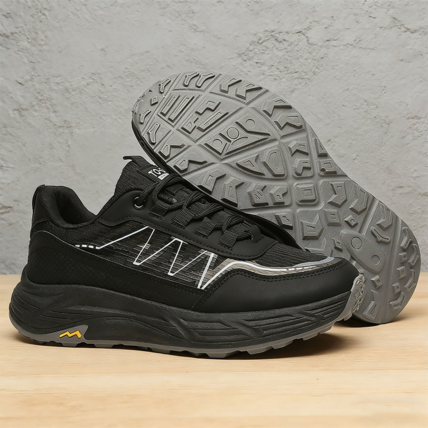 男网面运动鞋纯黑色耐脏耐磨厚底户外休闲鞋男士减震踩屎感跑步鞋主图