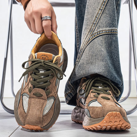 大头宽脚男鞋冬季跑步防滑运动溶解鞋青少年潮牌爆款阿甘老爹潮鞋