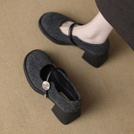 时尚加绒粗跟浅口单鞋女2025年秋冬季新款百搭休闲玛丽珍鞋高跟鞋