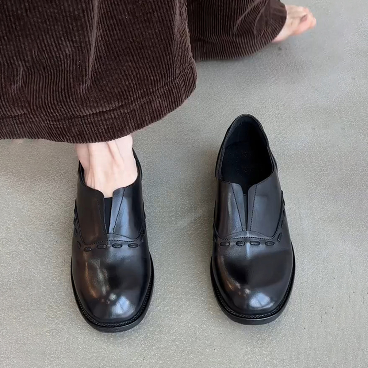 羊皮版~英伦风黑色时尚深口乐福鞋女一脚蹬圆头低跟真皮小皮鞋主图