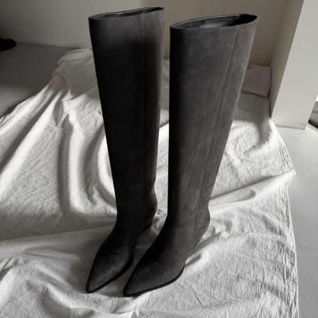 YDD/25秋冬新款尖头及膝简约酷飒时尚百搭显瘦方跟中跟长靴/5834