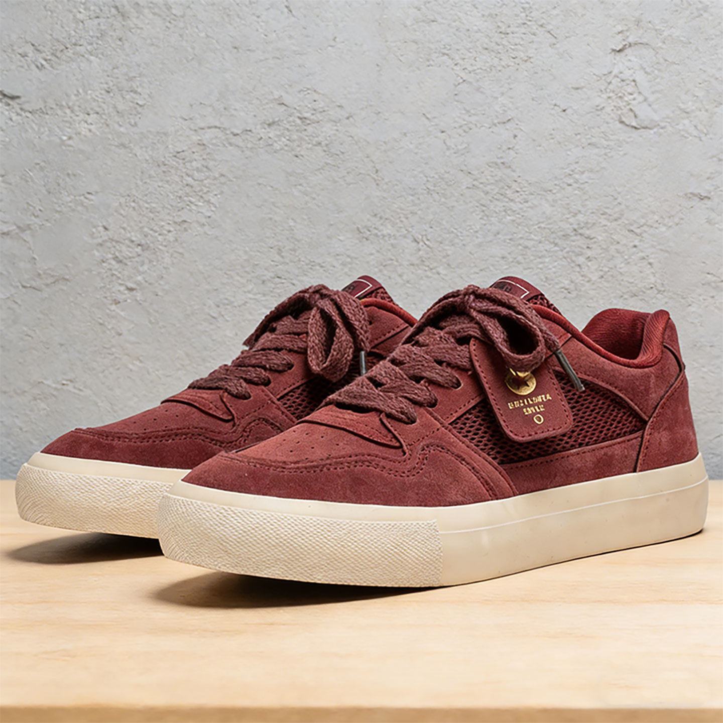 男生鞋子潮牌高级感青少年透气红色帆布板鞋厚底防滑男士马年红鞋主图