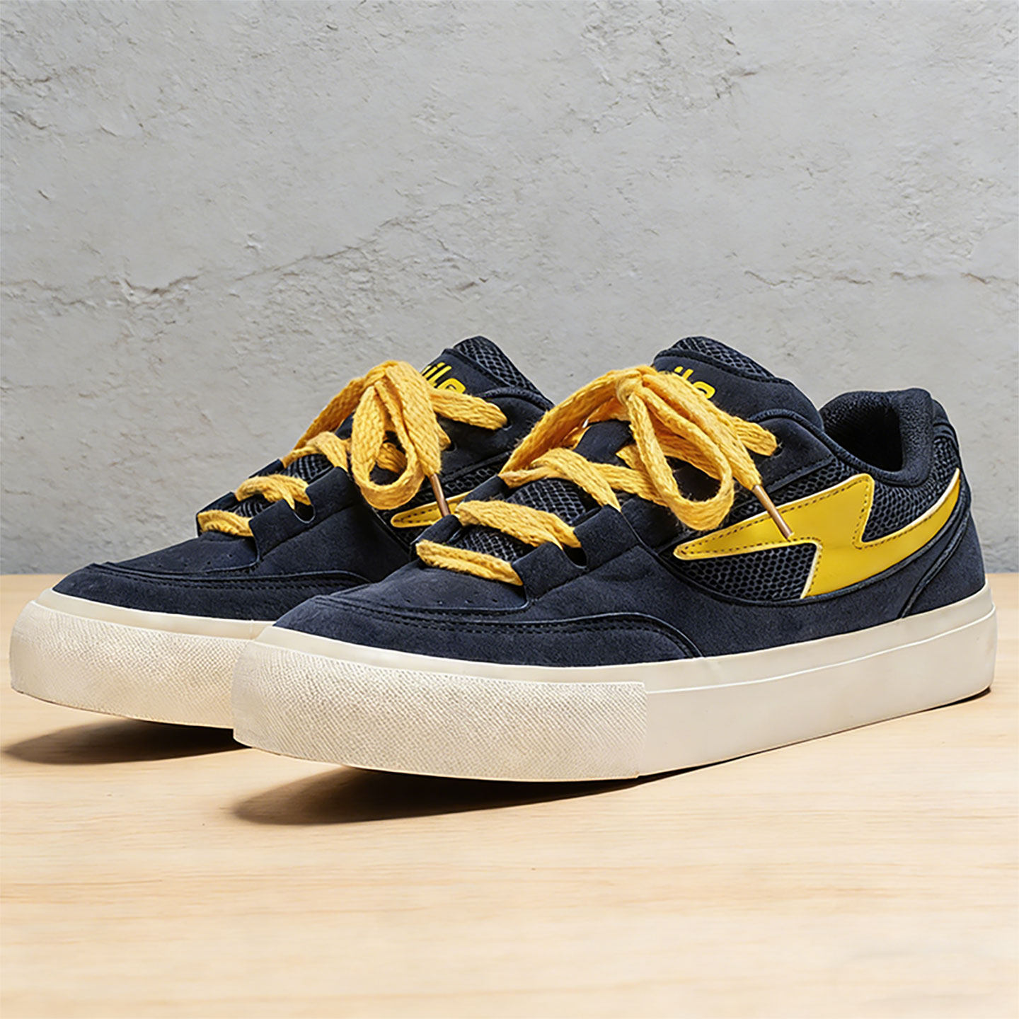 鞋子男潮鞋百搭厚底板鞋2026春季新款透气溶解鞋男运动休闲帆布鞋主图