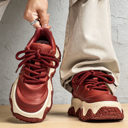 红鞋2026马年男士本命年鞋子男款真皮运动鞋高级感潮流红色老爹鞋