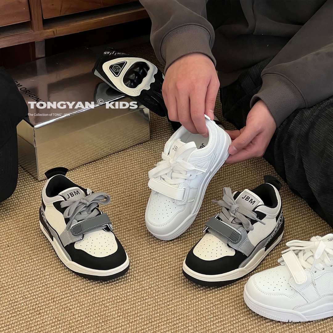 爆款男童鞋子2026春季新款中大童百搭板鞋潮运动鞋儿童童鞋A1310主图