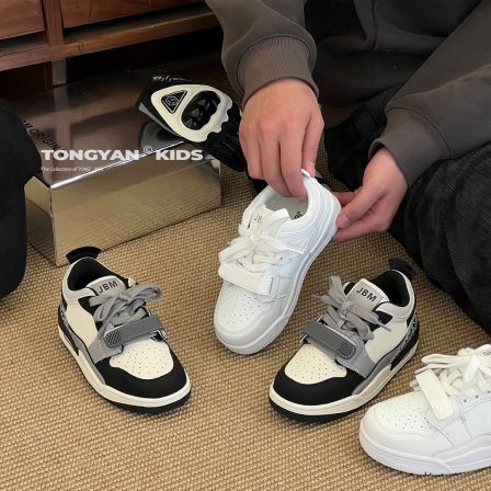 爆款男童鞋子2026春季新款中大童百搭板鞋潮运动鞋儿童童鞋A1310