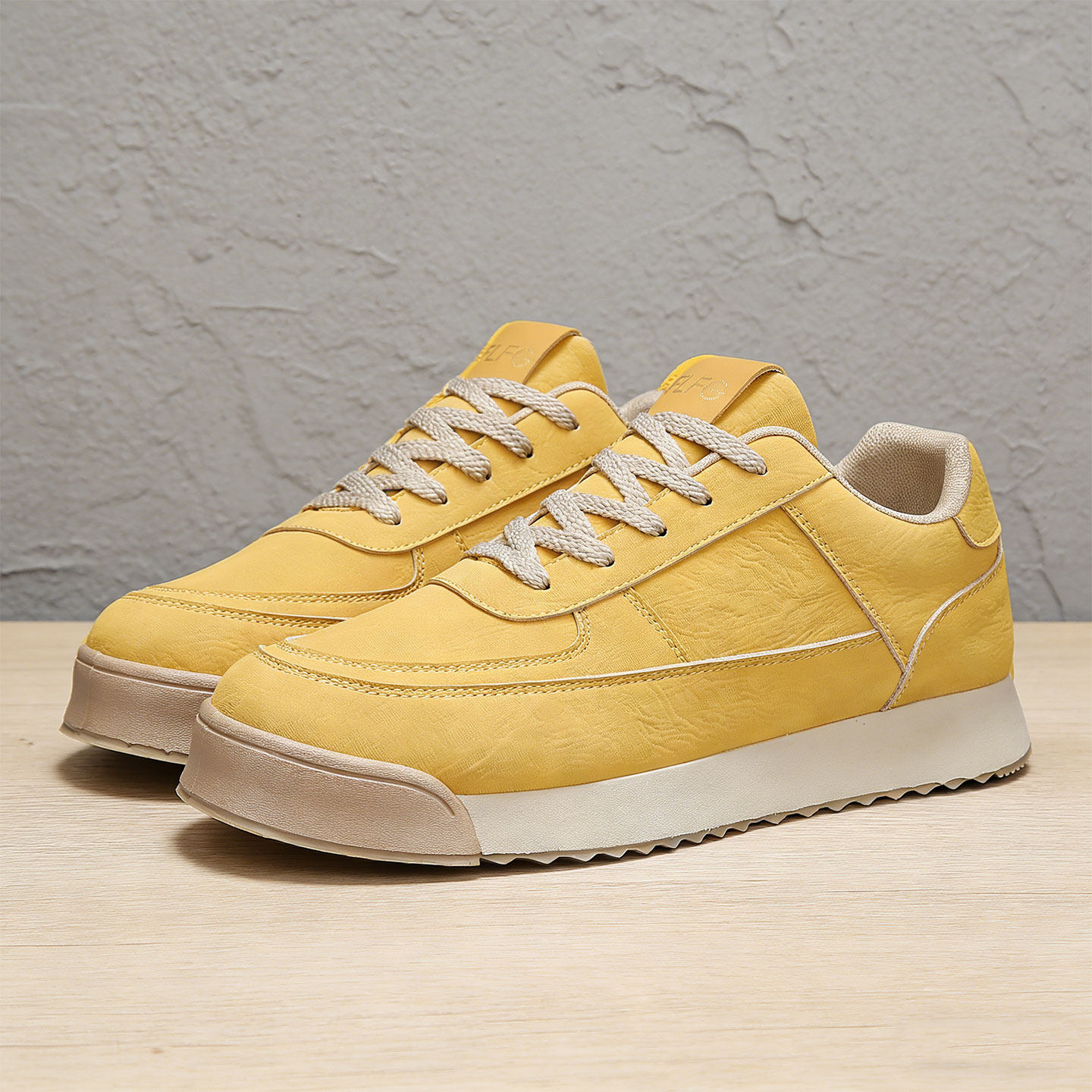 黄色鞋子德训鞋男款2026新款内增高软底不累脚青少年百搭大尺码板鞋主图