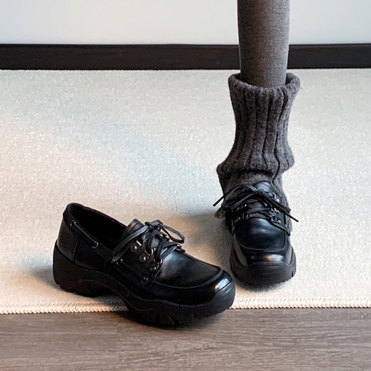 羊皮版~复古风系带深口乐福鞋女厚底真皮运动舒适单鞋休闲小皮鞋主图