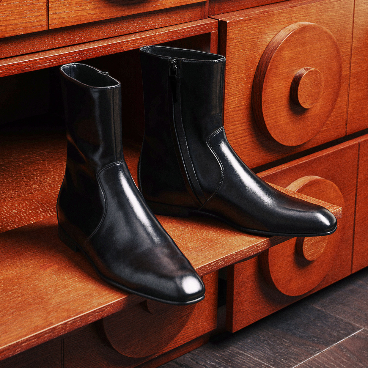 开间/镁国进口漆牛皮 意大利真皮底时髦纤细轻弧头平底拉链短靴主图