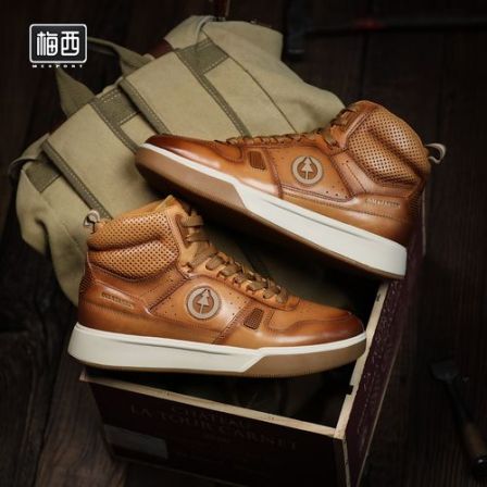 【梅西】头层牛皮冬季高帮复古休闲时尚男士运动板鞋YC6018