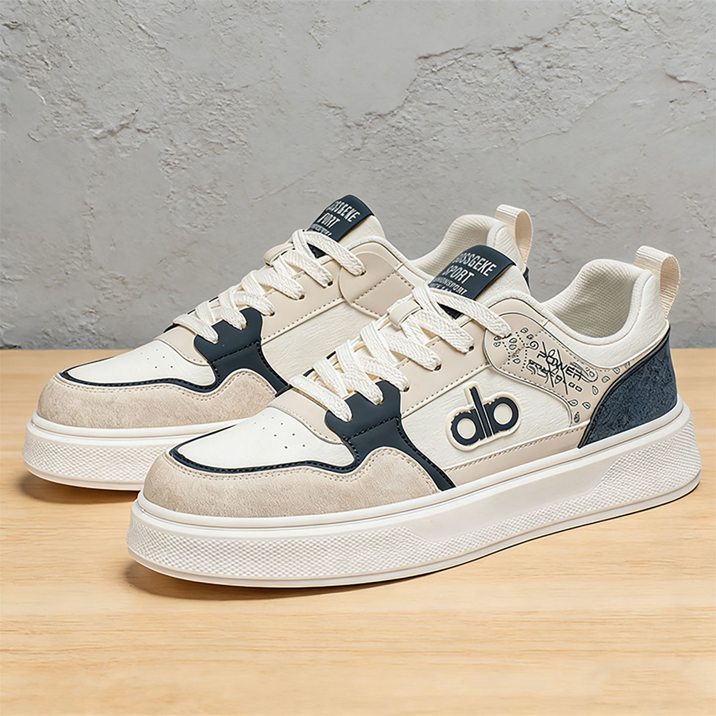 真皮板鞋男士2026新款高级感潮牌男生鞋子轻便软底学生轻奢小白鞋主图