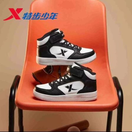 【高帮加绒板鞋】特步儿童冬季防水大童时尚百搭休闲鞋675415319351