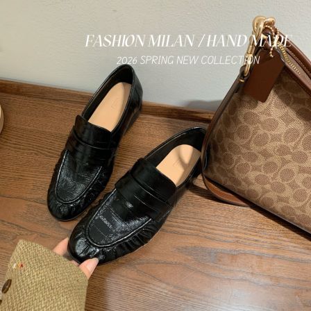 老钱风真皮褶皱乐福鞋女黑色圆头平底小皮鞋百搭小众设计复古单鞋