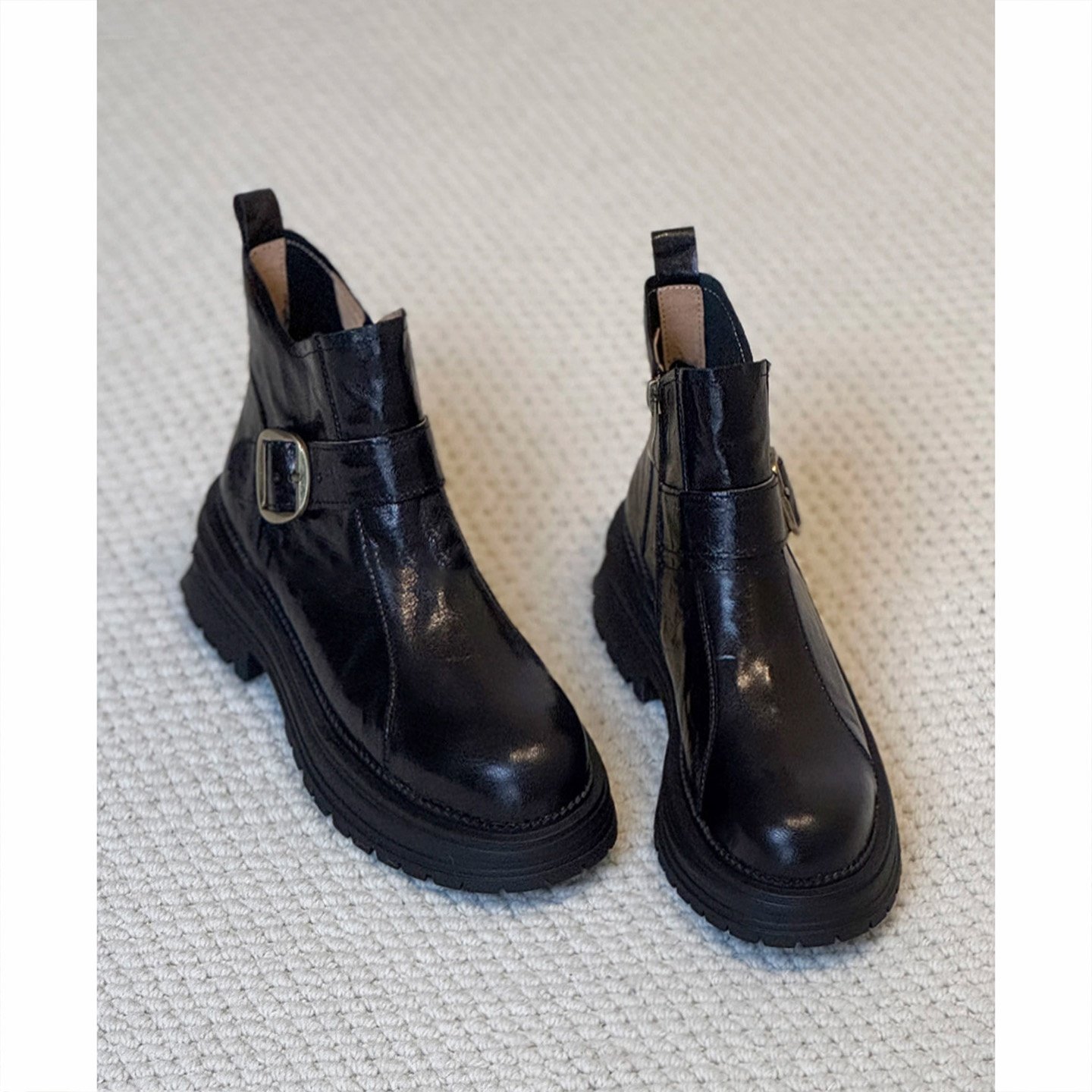 香港真皮厚底圆头马丁靴短靴女2026春新款英伦侧拉链瘦瘦靴高帮鞋主图