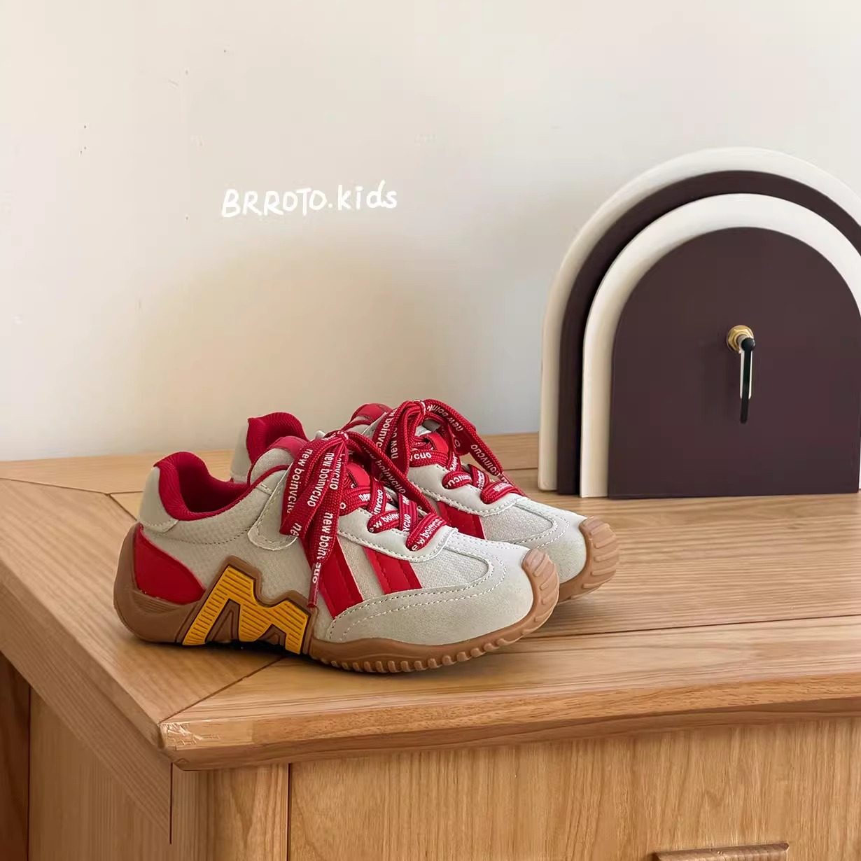 【新年红】儿童运动鞋春新款复古德训男童板鞋百搭休闲鞋女童鞋子主图