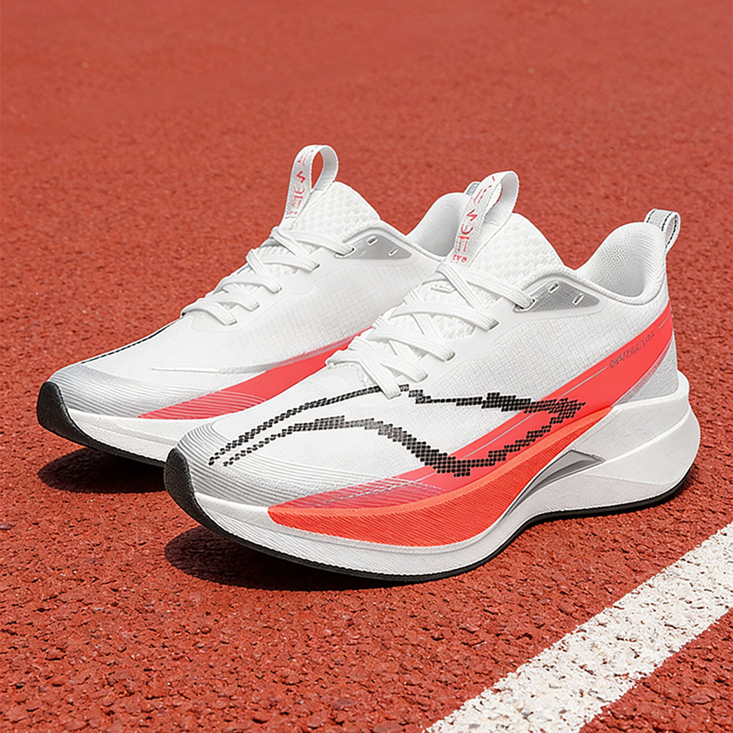 网面男鞋轻便透气跑鞋无碳板男童初中生防滑软底减震青少年运动鞋主图