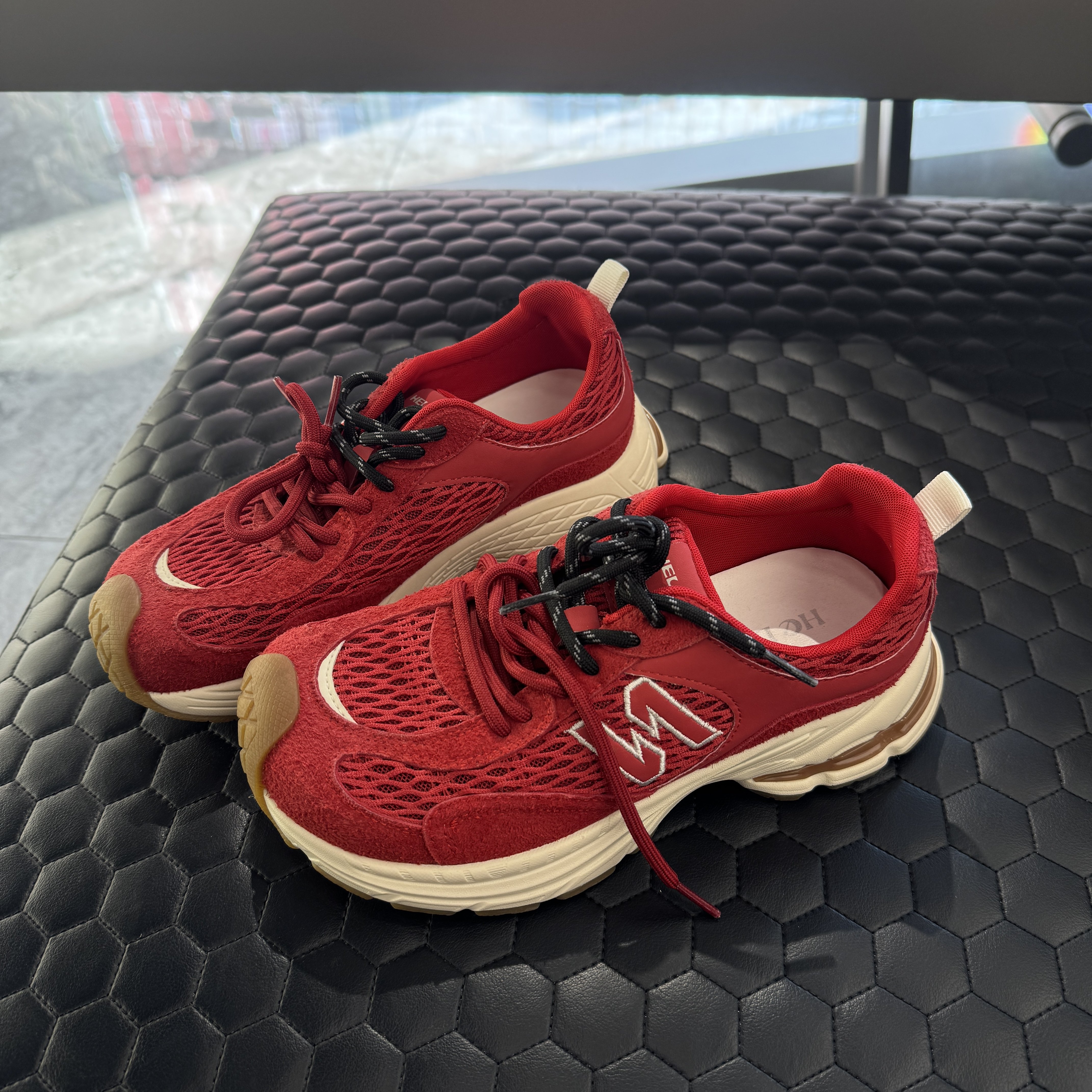 2026新款头层牛皮厚底增高百搭舒适透气休闲运动鞋主图