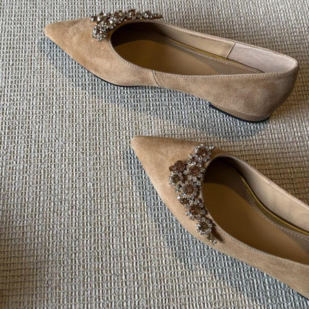 羊皮版~法式尖头优雅名媛风小单鞋女一脚蹬绒面水钻扣温柔平底鞋