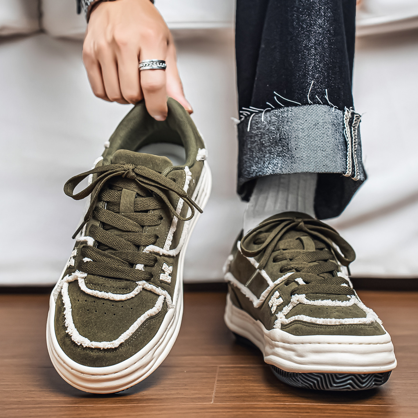 莆田男鞋冬季青少年潮流休闲溶解底学生板鞋厚底百搭小众运动潮鞋主图