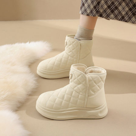 哈尔滨高筒加绒加厚雪地靴女2025冬季新款厚底百搭皮面防滑大棉鞋