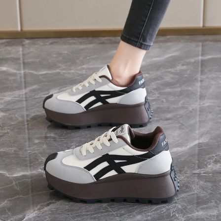 女鞋春秋2026新款百搭时尚潮流运动休闲女士厚底耐磨防滑鞋跑步鞋