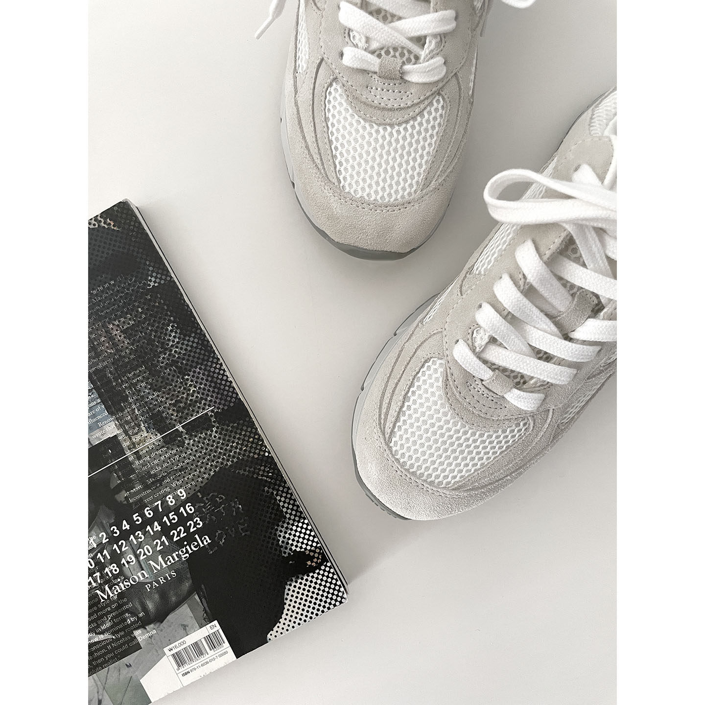 鱼买买 联名新款 清爽乖乖百搭撞色系带网面休闲运动鞋主图