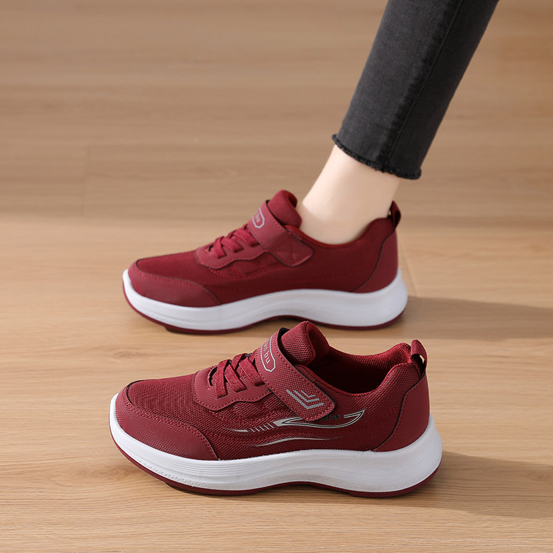 张凯丽老人鞋女2026新款防滑软底轻便妈妈鞋中老年舒适休闲运动鞋主图