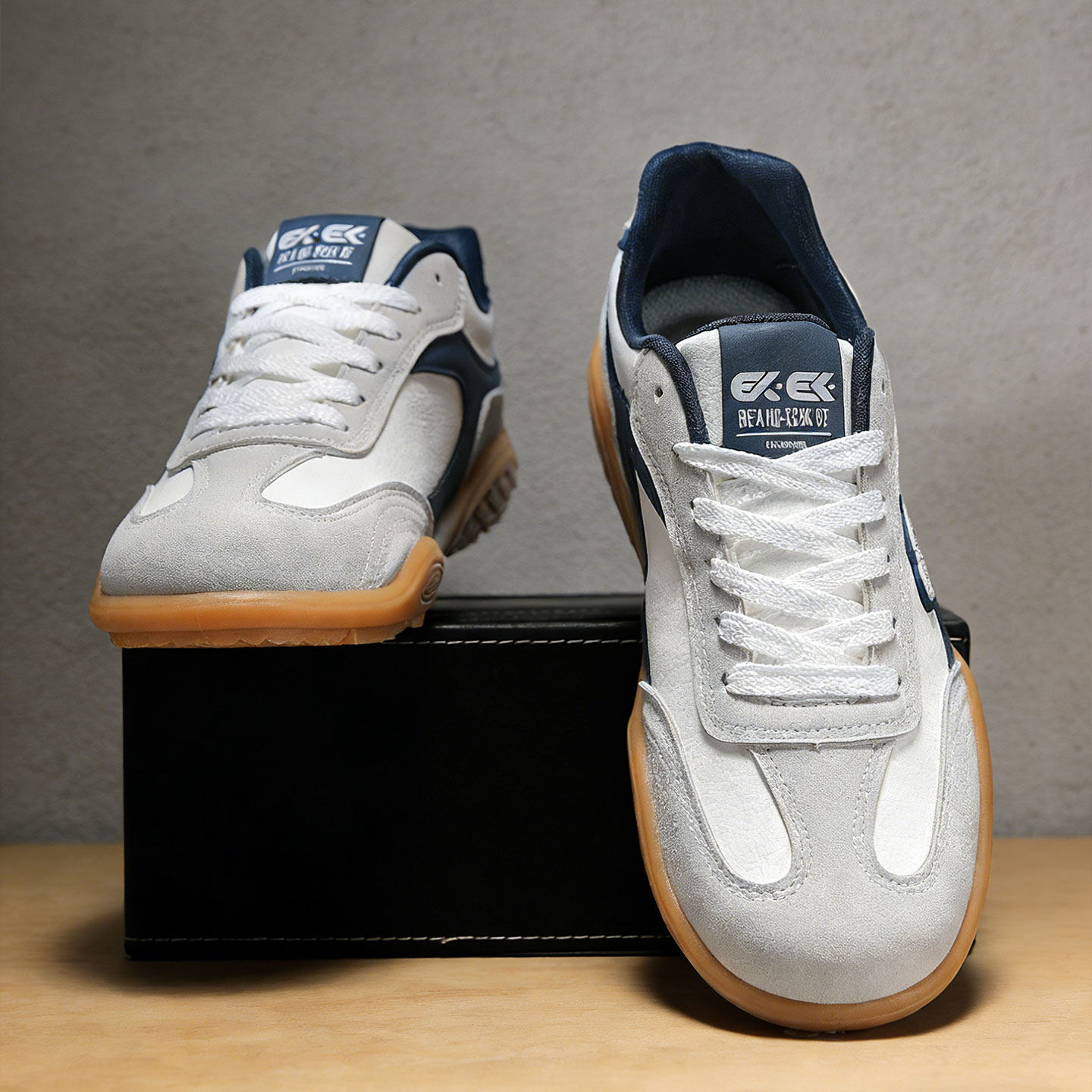 德训鞋男款2026超火牛筋底轻便耐磨男生鞋子潮流百搭防滑赛车鞋男主图