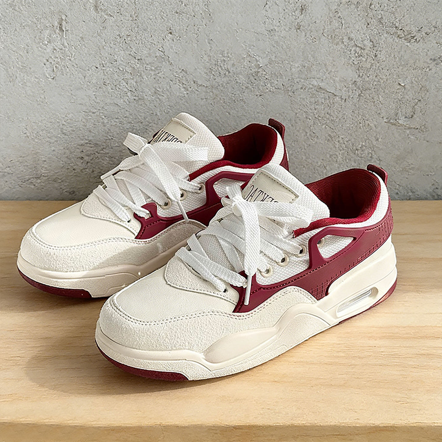 男生鞋子2026新款防滑气垫运动休闲鞋青少年百搭学生耐磨增高板鞋主图