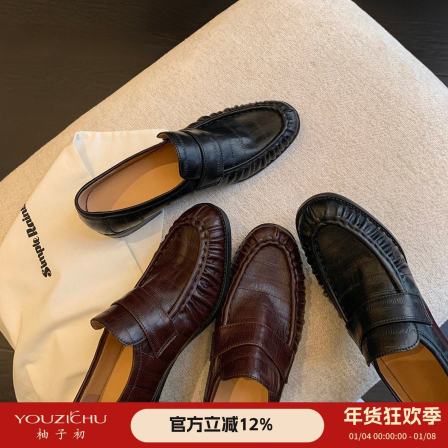 柚子初小皮鞋女2026春季新款粗跟真皮柔软英伦风复古鳗鱼纹乐福鞋