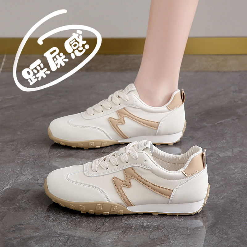 踩屎感德训鞋女款2026春季新款平底轻便防滑小白鞋休闲跑步运动鞋主图