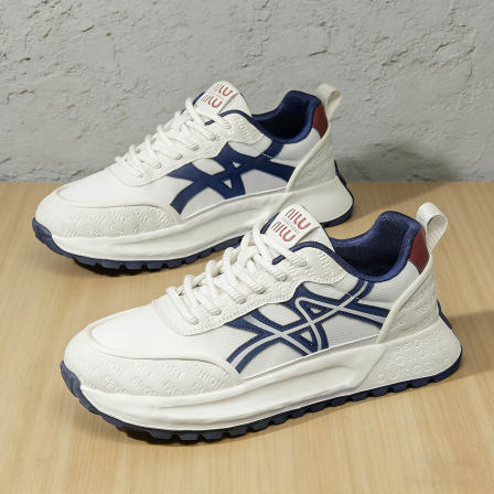 鞋子男透气防臭休闲小白鞋高级感潮流青少年增高轻便软底男士板鞋