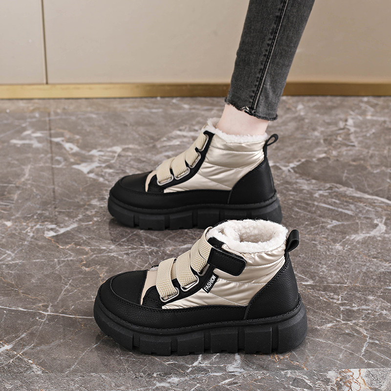 鞋子新款2025爆款女学生加绒秋冬季保暖防滑板鞋休闲运动棉鞋主图