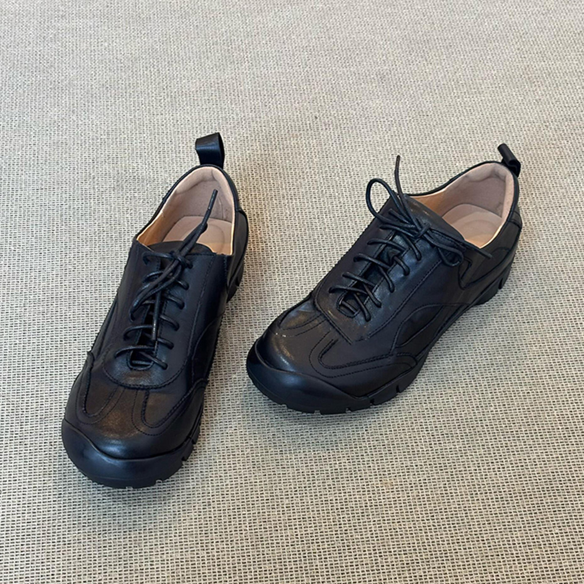 羊皮版~黑色休闲运动乐福鞋女复古风轻便通勤系带深口圆头小皮鞋主图