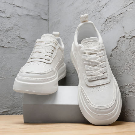 男鞋2026新款休闲风运动小白鞋男潮鞋百搭青少年软底板鞋男款通勤