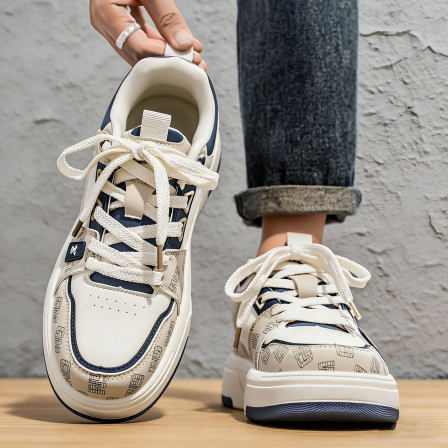 男鞋高级感青少年休闲通勤鞋子防滑板鞋男款耐磨学生防滑百搭潮鞋